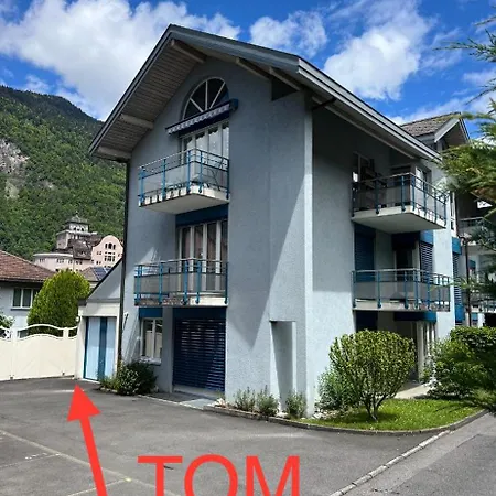 Tom インターラーケン