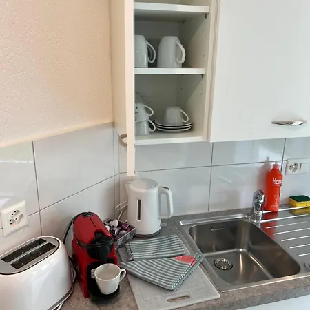 Tom Apartment *